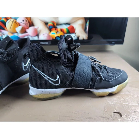 Nike LeBron 14 EP 'Chase Down' 852405-002 Kids Basketball Shoes SIZE 6.5Y - Picture 6 of 10